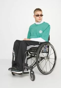 YOURTURN UNISEX - T-Shirt Print - Green -YOURTURN Geschäft 182119cd7d244d3eb03c38f45e879a26