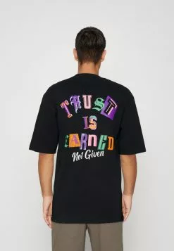 YOURTURN UNISEX - T-Shirt Print - Black -YOURTURN Geschäft 2a10e7f275e84e7787623b1eaeebc699