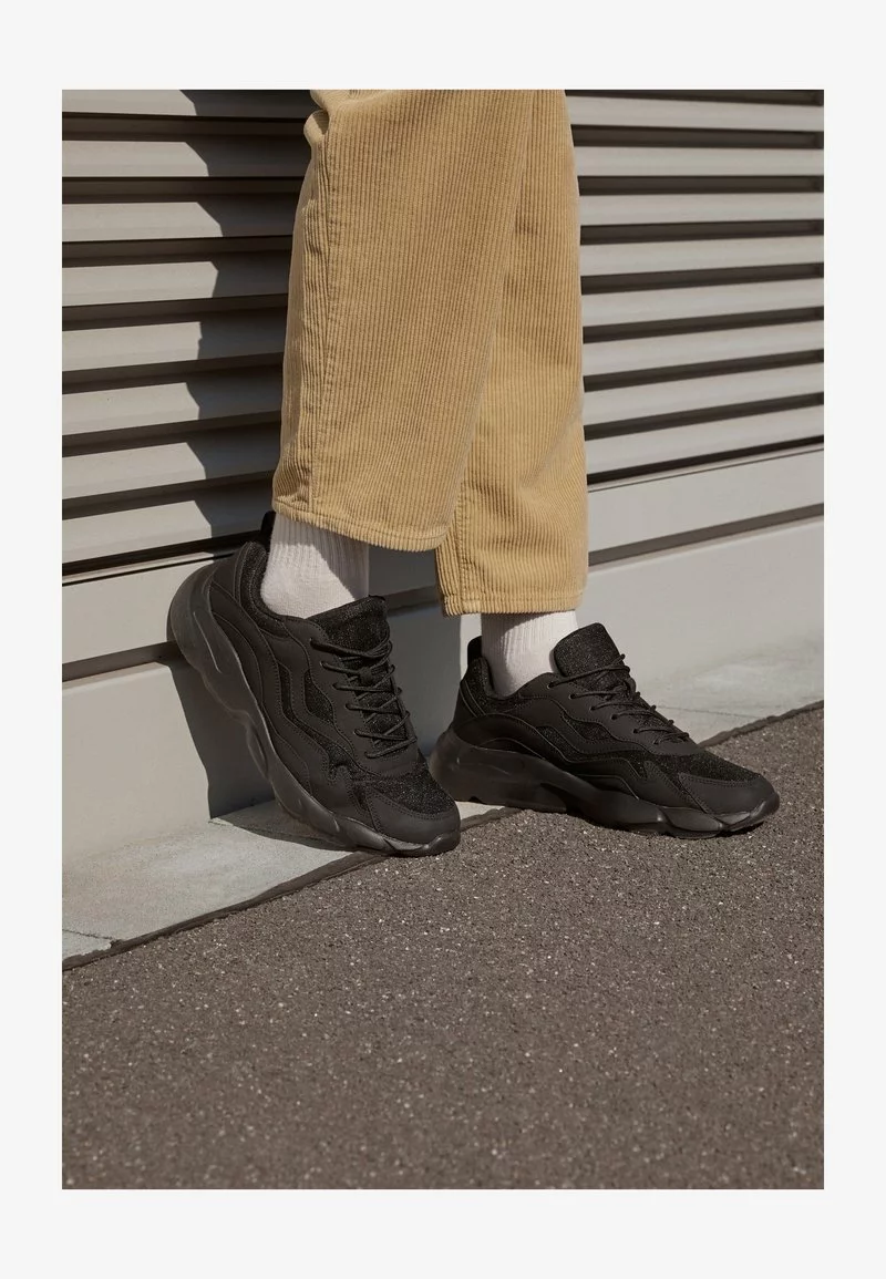 YOURTURN UNISEX - Sneaker Low - Black 3 YOURTURN UNISEX - Sneaker Low - Black – Bild 3