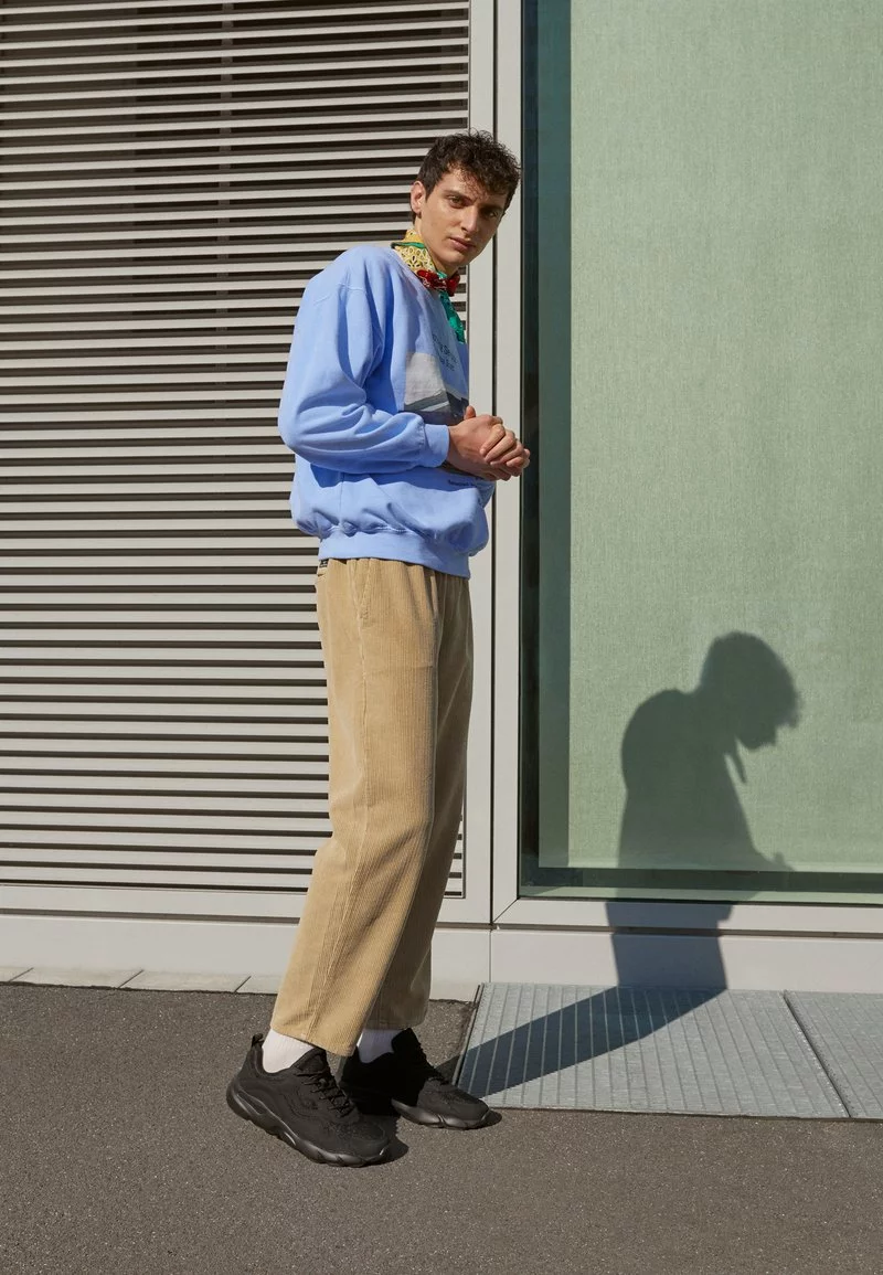 YOURTURN UNISEX - Sneaker Low - Black 4 YOURTURN UNISEX - Sneaker Low - Black – Bild 4