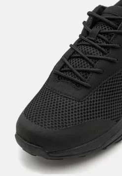 YOURTURN UNISEX - Sneaker Low - Black 11 YOURTURN UNISEX - Sneaker Low - Black -YOURTURN Geschäft 8c1d8ee58f4643cfada7ca1597a588d1