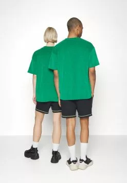 YOURTURN UNISEX - T-Shirt Basic - Green -YOURTURN Geschäft bc96786e28734a3399fab92de488f76f