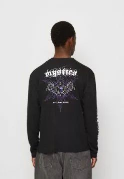 YOURTURN Langarmshirt - Black 11 YOURTURN Langarmshirt - Black -YOURTURN Geschäft e9806c644f3c46aa904f5e7f0d91f279