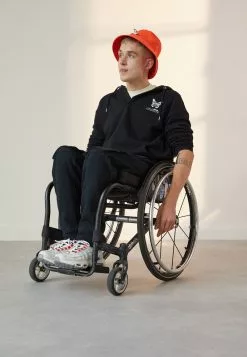 YOURTURN UNISEX - Sweatshirt - Black -YOURTURN Geschäft fdf2b1711004447d80e6a3014947b1d8